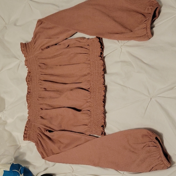 H&M Long Sleeve Crop Top - Picture 1 of 3